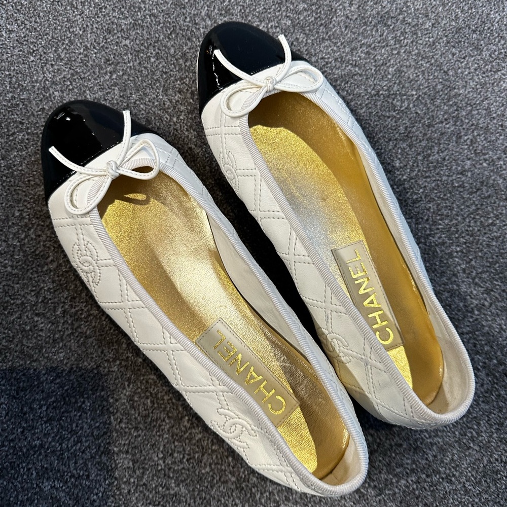 Chanel 2023 Quilted Ballerina Ballet Cap Flats Black White Bow 39
